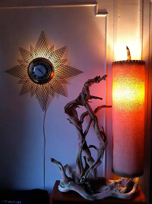 Driftwood-50s-lamp