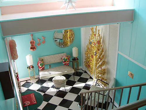 retro-gold-peacock-tree-christmas retro-gold-peacock-tree-christmas