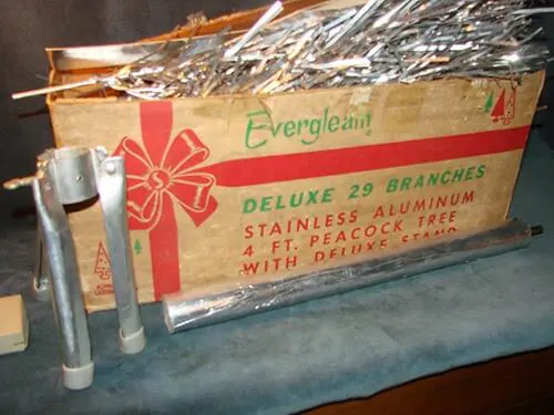 vintage-silver-evergleam-peacock-tree-box vintage-silver-evergleam-peacock-tree-box