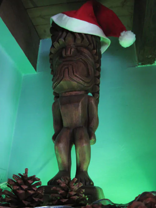 christmas-tiki-larserik