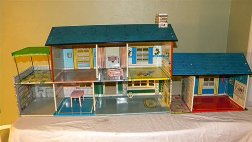 Rare-tin-dollhouse-with-bomb-shelter