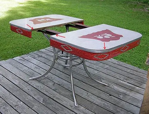 vintage-dinette-with-studded-sides-red-and-white