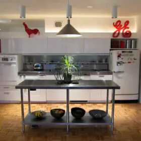 kitchen in mies van der rohe apartment