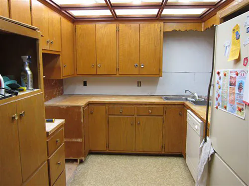 retro-kitchen-before
