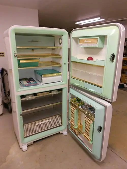 retro-white-fridge-with-aqua-interior