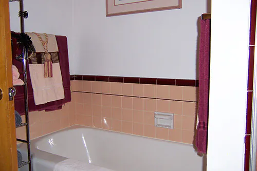 vintage-ceramic-tile-tub-surround-half-way-up-wall