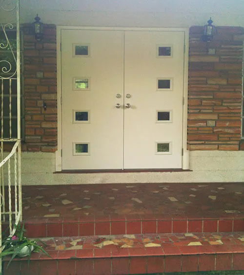 front entry door retro