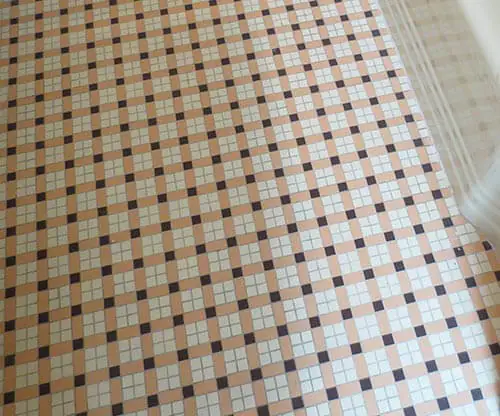 vintage-plaid-tile-floor