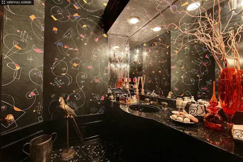 memphis-style-bathroom