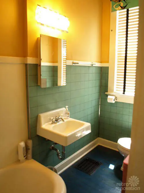 vintage-bathroom