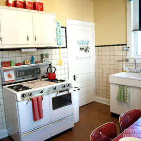 vintage retro kitchen