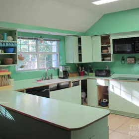 retro-vintage-kitchen