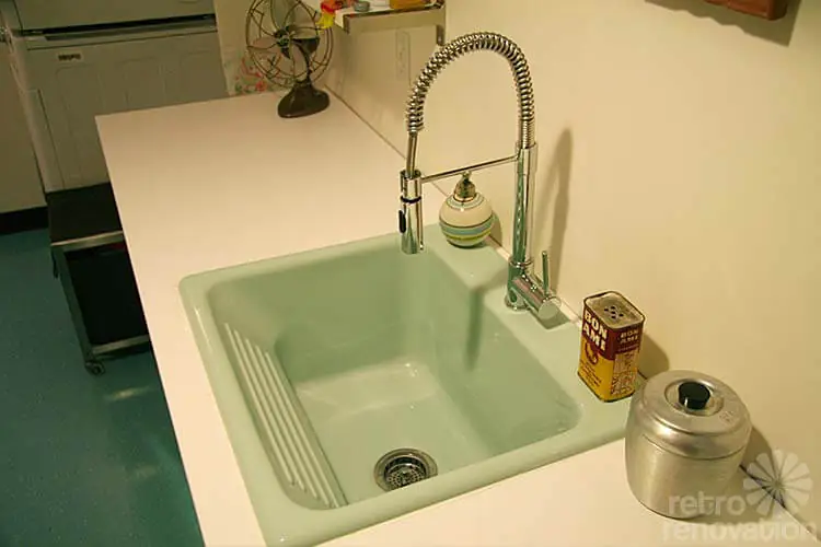 aqua-vintag-laundry-sink