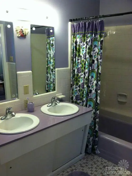 lavendar-bathroom