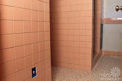 pink-ceramic-tile-bathroom