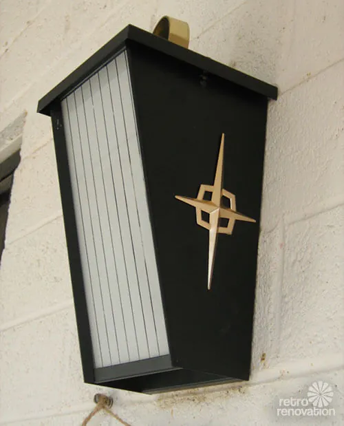 retro-porch-light