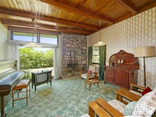 retro-wood-ceiling
