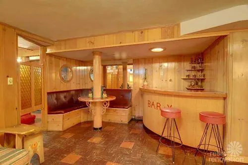 vintage-knotty-pine-bar-basement