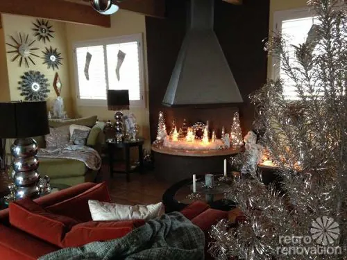 retro-fireplace-christmas