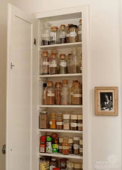 retro-spice-cabinet