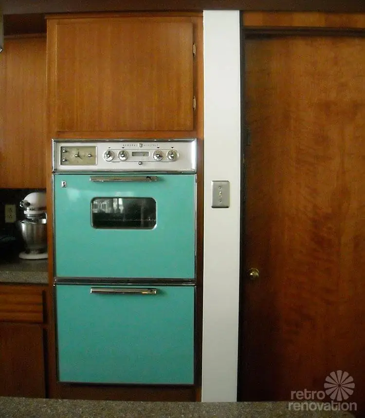 mid-century-aqua-wall-oven