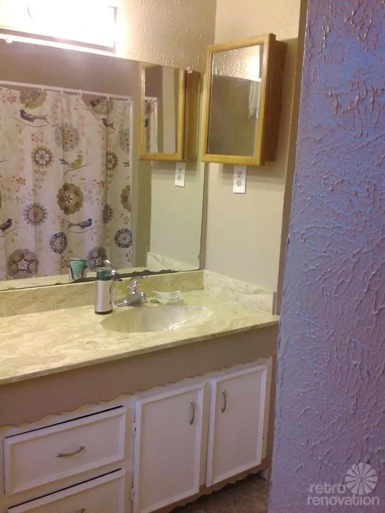retro-bathroom