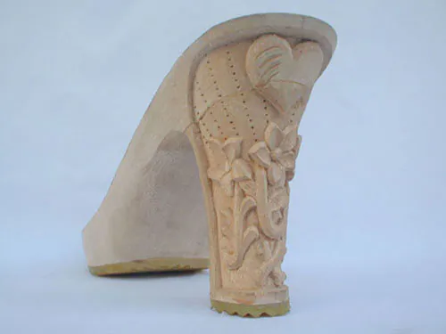 carved-wooden-shoes