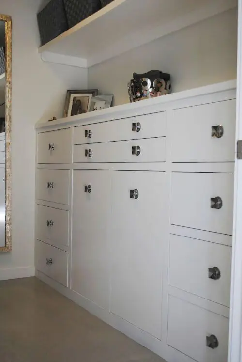 master-closet-retro-modern