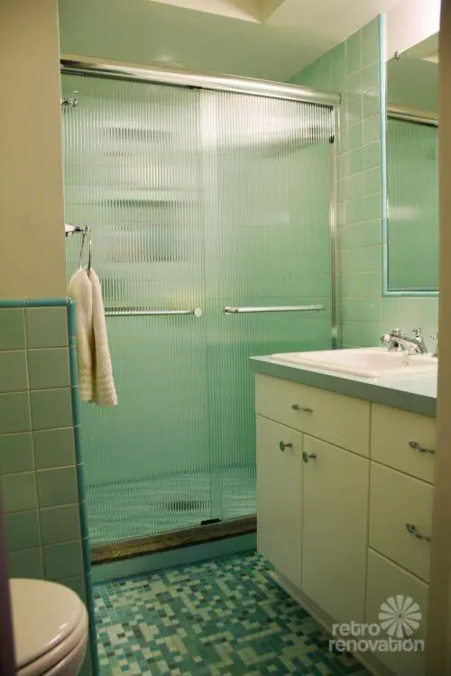 midcentury bathroom