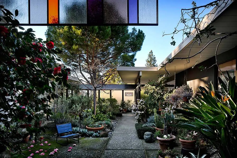 eichler house landscaping midcentury at eichler house owned by kahns