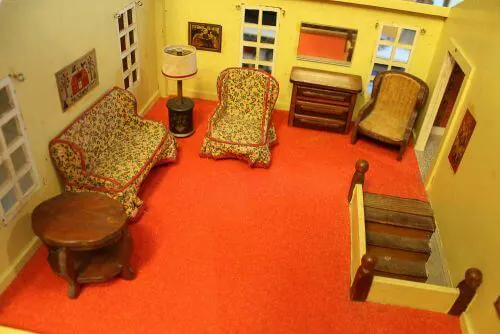 vintage-dollhouse-furniture-2-2