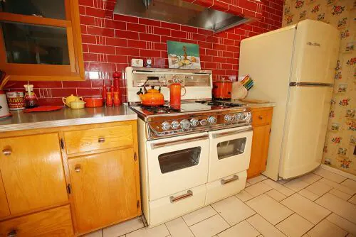 vintage kitchen