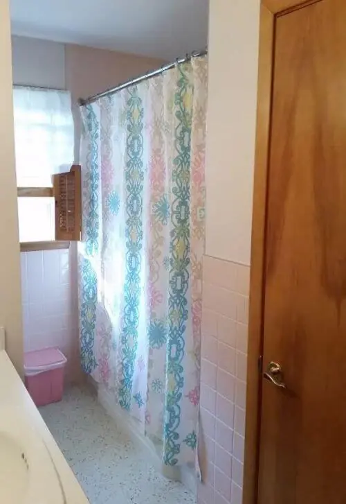 vintage pink bathroom