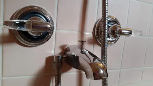 vintage pink bathroom