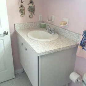 retro pink bathroom