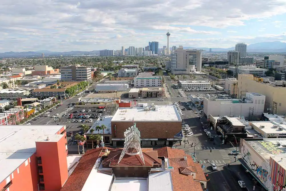 jackie gaughan penthouse apartment at the el cortez las vegas jackie-gaughan-apartment-el-cortez-1-2