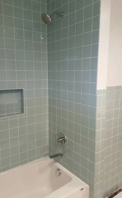 midcentury bathroom