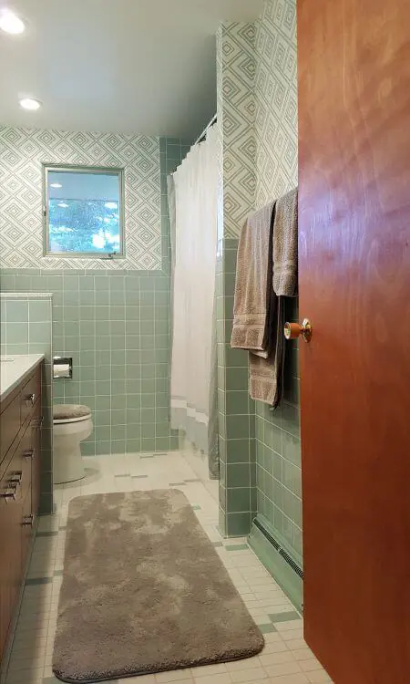 midcentury bathroom