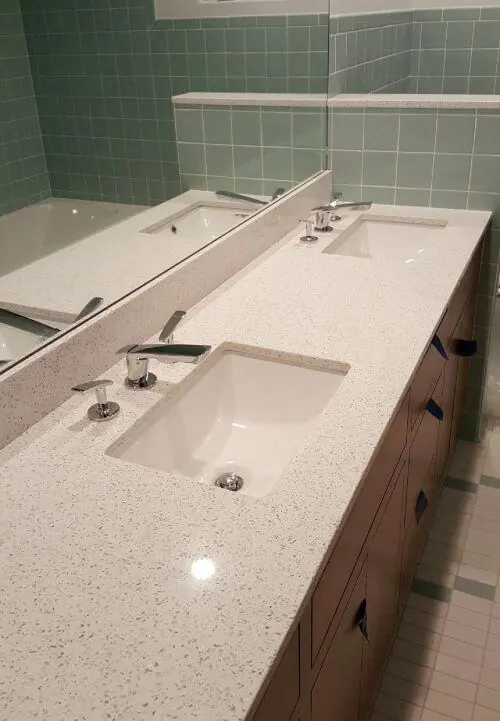 midcentury bathroom