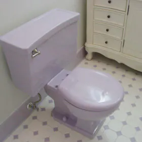 retro lavender bathroom