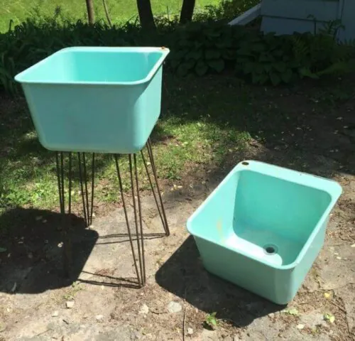 old-washtubs