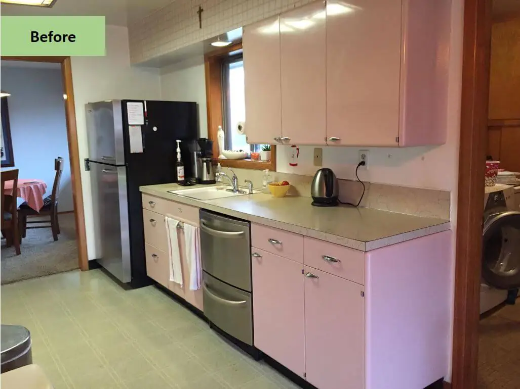 pink kitchen before renovation