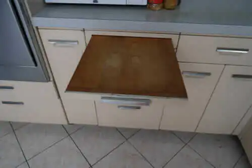 pull out cabinet bread board